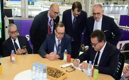 وزير الصحة يناقش مع أبوط سبل تعزيز التعاون في مجال الرعاية الصحية وتطوير التشخيص الطبي