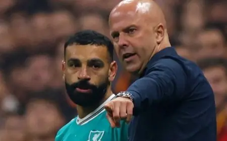 محمد صلاح يغادر حسابات سلوت مدرب ليفربول هل بدأت نهاية رحلته في النادي؟