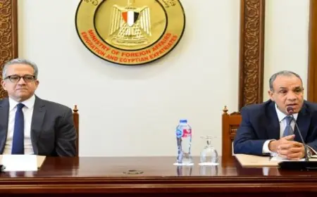مدير عام اليونسكو الدكتور خالد العنانى يصل الخارجية فى أول زيارة منذ انتخابه