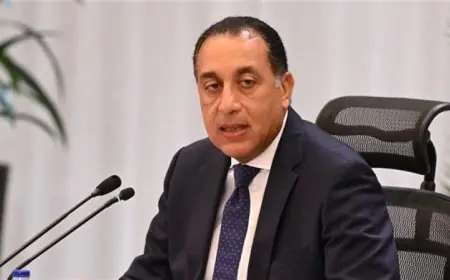 رئيس الوزراء يطلق مشروع تطوير سوق العتبة لتحسين الخدمات التجارية