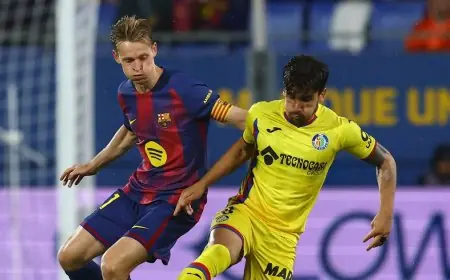 فرينكي دي يونغ يثير القلق في برشلونة قبل الكلاسيكو المنتظر ضد ريال مدريد