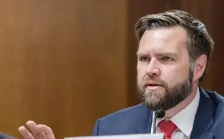 نائب الرئيس الأمريكي يؤكد استمرار وقف إطلاق النار في غزة رغم الأحداث الأخيرة