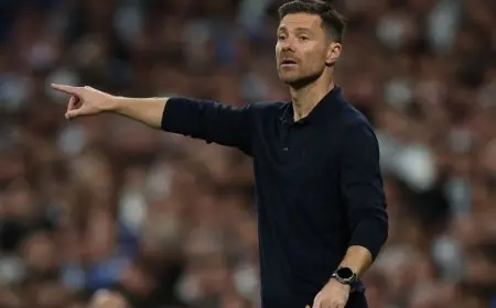 استعد للكلاسيكو الأول لمدربي ريال مدريد وبرشلونة قبل تشابي ألونسو