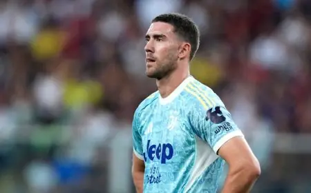 توتنهام يستأنف مفاوضاته مع مهاجم يوفنتوس بينما بايرن ميونيخ يراقب التطورات