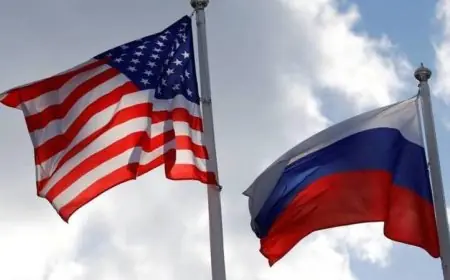 دبلوماسي روسي يؤكد استمرار الحوار مع الولايات المتحدة لتسوية الأزمة الأوكرانية