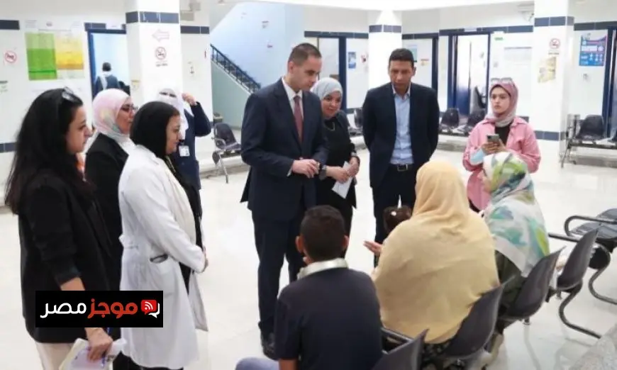 نائب وزير الصحة يقوم بجولة تفقدية في مركز صحة أسرة غرب الجامعات لتعزيز الخدمات الصحية