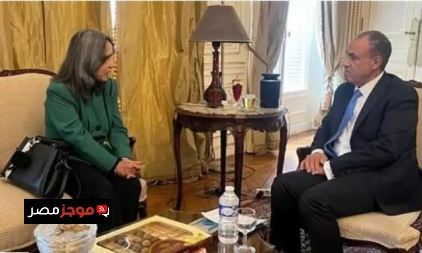 وزير الخارجية يجتمع بمندوبة كوبا الدائمة في اليونسكو لتعزيز التعاون الثقافي
