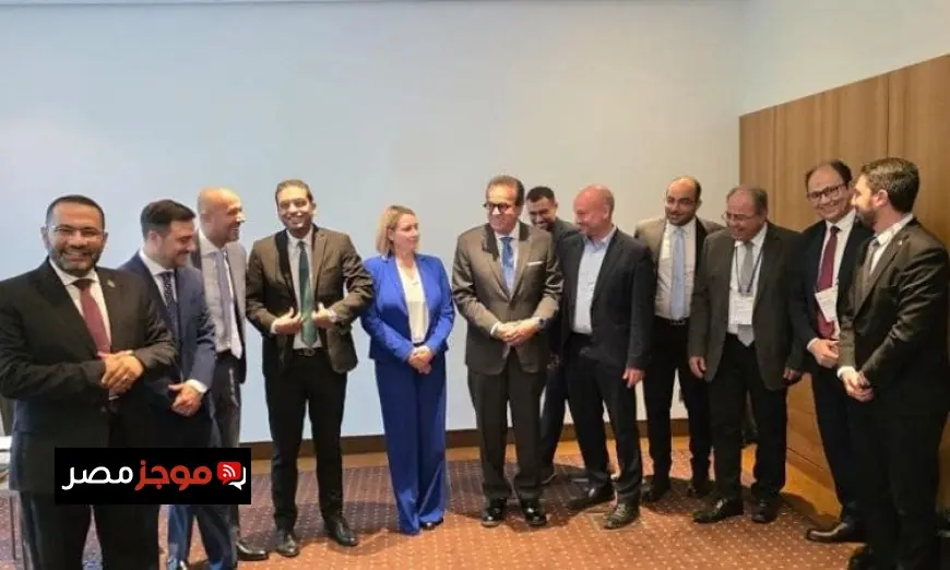 وزير الصحة يجتمع بالرئيس التنفيذي لمعهد WifOR الألماني خلال قمة الصحة في برلين
