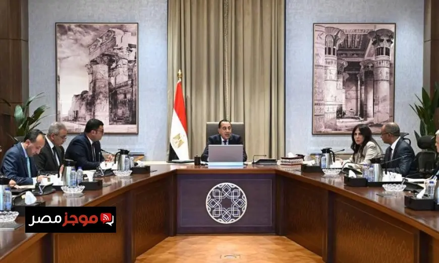 رئيس الوزراء يراقب تقدم تشغيل محطات تحلية المياه في شمال سيناء
