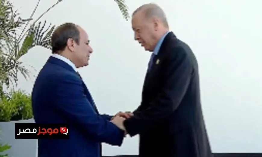 الرئيس السيسي يستقبل نظيره التركي في قمة شرم الشيخ لتعزيز العلاقات الثنائية