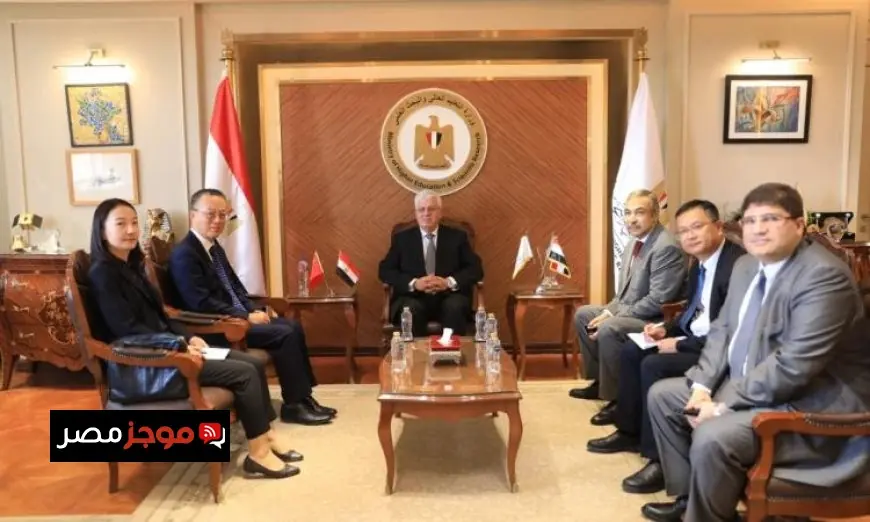 عاشور يؤكد أهمية الصين كشريك استراتيجي في تطوير التعليم العالي والبحث العلمي في مصر