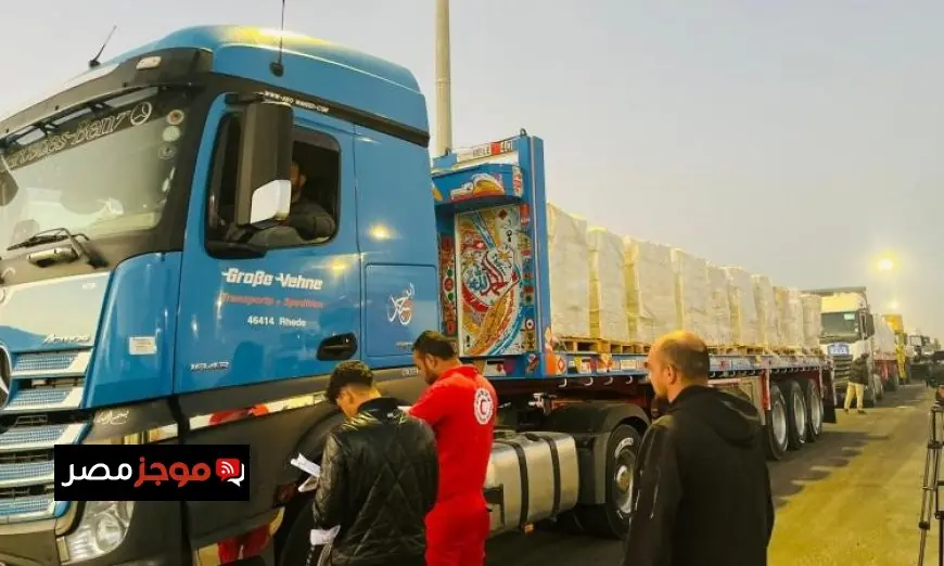 قافلة زاد العزة الـ 55 من الهلال الأحمر تقدم 7500 طن من المساعدات الإنسانية للفلسطينيين