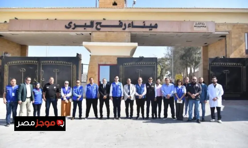 نائب وزير الصحة يقوم بجولة تفقدية في ميناء رفح البري لمتابعة جاهزية الخدمات الطبية والطوارئ