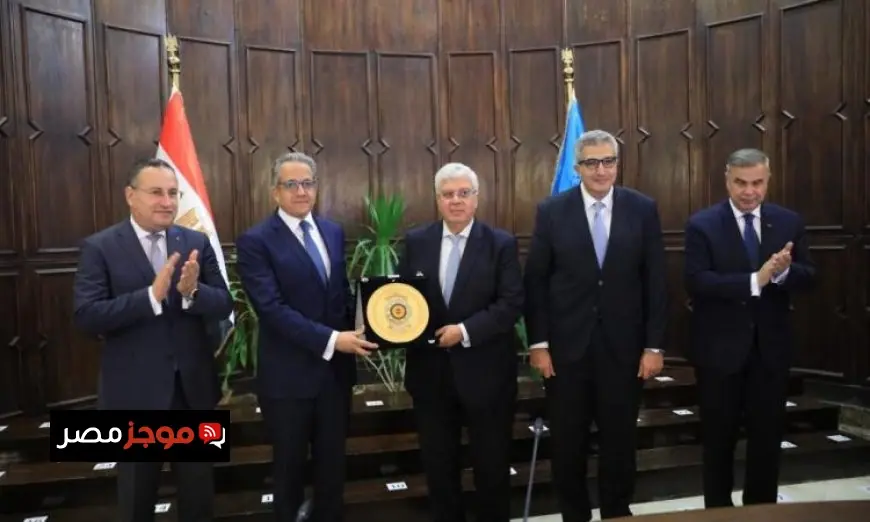 عاشور يؤكد أن قيادة أحد أبناء مصر لليونسكو تعكس التقدير العالمي للحضارة المصرية