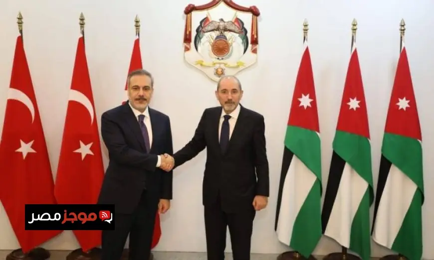وزيران خارجيان الأردن وتركيا يعقدان محادثات حول تعزيز جهود إيصال المساعدات الإنسانية إلى غزة
