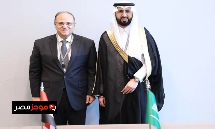 رئيس هيئة الدواء يناقش مع نظيره السعودي سبل تعزيز التعاون الرقابي في صناعة الأدوية