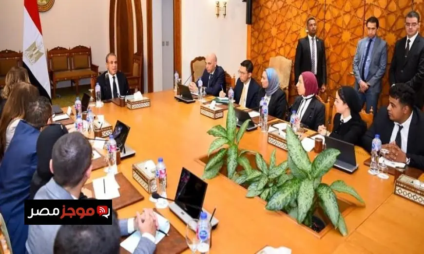 وزير الخارجية يشارك صور حصرية خلال مناقشة آليات السياسة المصرية مع طلاب جامعة بدر