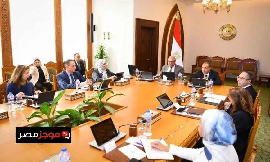 وزير الخارجية والطيران المدني يرحبان بسفراء الدول الغربية والأفريقية لتعزيز التعاون الدولي