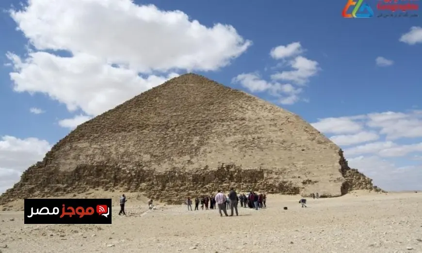 إنقاذ ناجح لسائحة إسبانية مصابة داخل هرم سنفرو المنحني في دهشور مع صور حصرية
