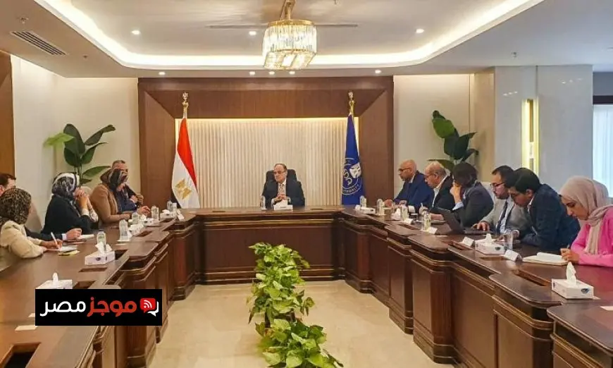هيئة الدواء ونقابة أطباء الأسنان تتعاونان لتطوير نظام الأدوية والمستلزمات الصحية