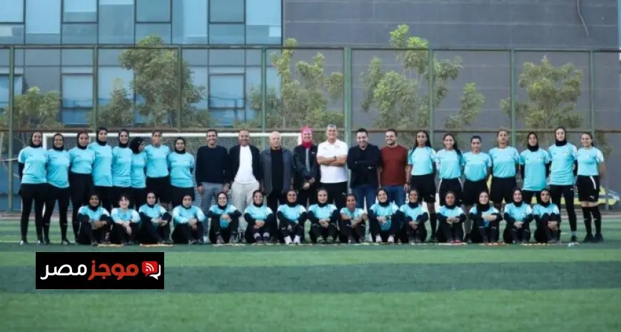 أبوريدة وفرق مجلس إدارة اتحاد الكرة يراقبون سير معسكر المحكمات