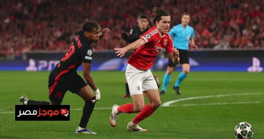 ألفارو كاريراس يواجه التحدي مجدداً أمام لامين يامال في الكلاسيكو القادم