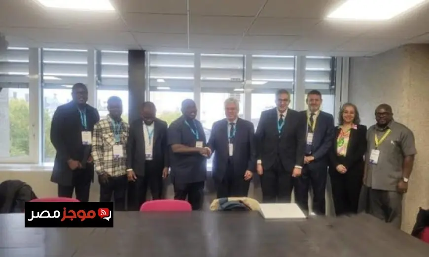 عاشور يستعرض آفاق التعاون مع وزير التعليم في نيجيريا لتمكين وتنمية الشباب في غانا