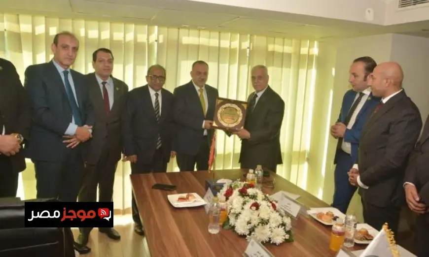 بروتوكول تعاون مشترك بين المحكمة العربية للتحكيم ومحافظة أسيوط في صور جديدة ومدهشة