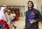 استقبال استثنائي لبعثة الأهلي بالورود في فندق الإقامة بدبي
