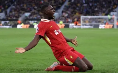 كوناتي يتألق ويقود ليفربول للتفوق على آينتراخت فرانكفورت في الشوط الأول فيديو