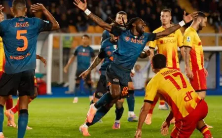 نابولي يحقق انتصاراً مثيراً على ليتشي ويعزز صدارته في الدوري الإيطالي