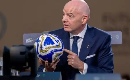 إنفانتينو يدعو لاستغلال كرة القدم لنشر السعادة ويهنئ السعودية بالإنجازات