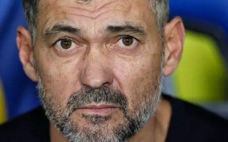 كونسيساو يشيد بأداء لاعبي الاتحاد بعد انتصارهم على النصر ويهاجم قرارات التحكيم