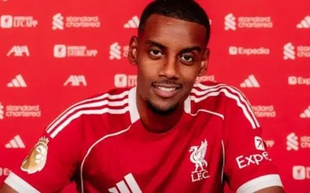 سلوت يكشف عن إصابة إيزاك خلال مواجهة فرانكفورت في دوري أبطال أوروبا