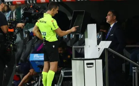 قوانين جديدة لتعزيز فعالية تقنية الفيديو وتقليل إضاعة الوقت في المباريات