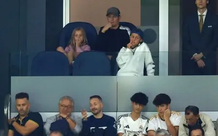 توني كروس يتهم هانزي فليك بخسارة برشلونة أمام ريال مدريد