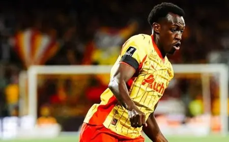 سعود عبد الحميد يدخل التشكيلة الأساسية لأول مرة مع لانس في الدوري الفرنسي