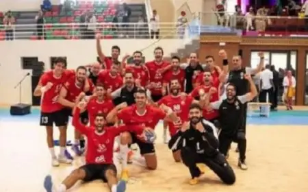 الأهلي يتأهل إلى نهائي بطولة إفريقيا لكرة اليد بعد انتصاره الكبير على فاب الكاميروني 37-14