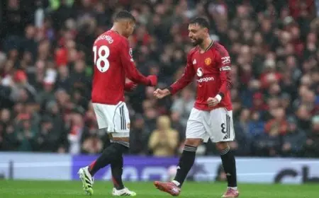 برونو فيرنانديز يتصدر تشكيلة مانشستر يونايتد المرتقبة لمواجهة برايتون في الدوري الإنجليزي