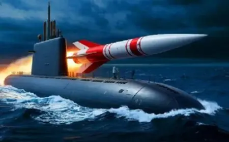 روسيا تعزز وجودها في المحيطات بإطلاق غواصتها النووية خاباروفسك