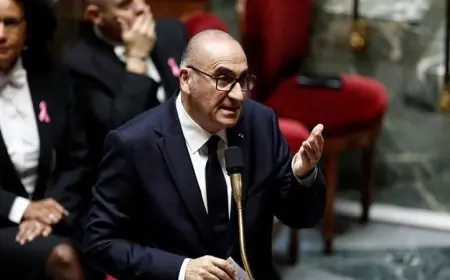 وزير الداخلية الفرنسي يحذر من عواقب سياسة لي الأذرع مع الجزائر