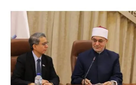 مفتي الجمهورية يناقش مع وزير الشئون الإسلامية السنغافوري تعزيز التعاون الثنائي