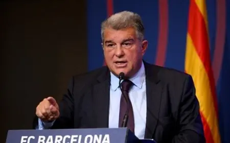 رئيس برشلونة يشيد بفوز الفريق على ريال مدريد في البرنابيو كواحدة من أعظم اللحظات في الحياة