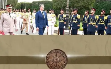 وزير الدفاع يناقش مع نظيره الروماني تعزيز العلاقات العسكرية بين مصر ورومانيا