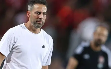 الزمالك يقطع علاقته بفيريرا ويعين مدربا مؤقتا لقيادة الفريق في السوبر المصري