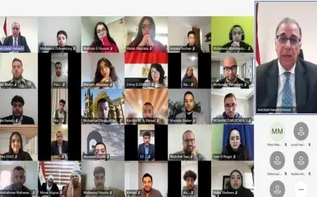 نائب وزير الخارجية يشجع شباب المصريين في المهجر على المشاركة الفعالة في انتخابات مجلس النواب