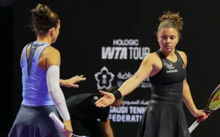 انطلاق بطولة نهائيات رابطة محترفات التنس بالرياض بمواجهات حماسية مثيرة