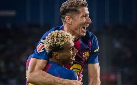 ليفاندوفسكي يتصدر قائمة برشلونة لمواجهة إلتشي ولامال يتحدث عن موقفه