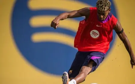 لامين يامال يتألق في تشكيل برشلونة لمواجهة إلتشي وكاسادو يحل مكان بيدري