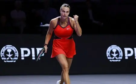 أرينا سابالينكا تحقق انتصاراً ساحقاً على جاسمين باوليني في البطولة الختامية بالرياض